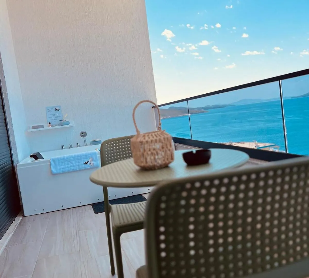 Adore Luxury Suite Sarandë
